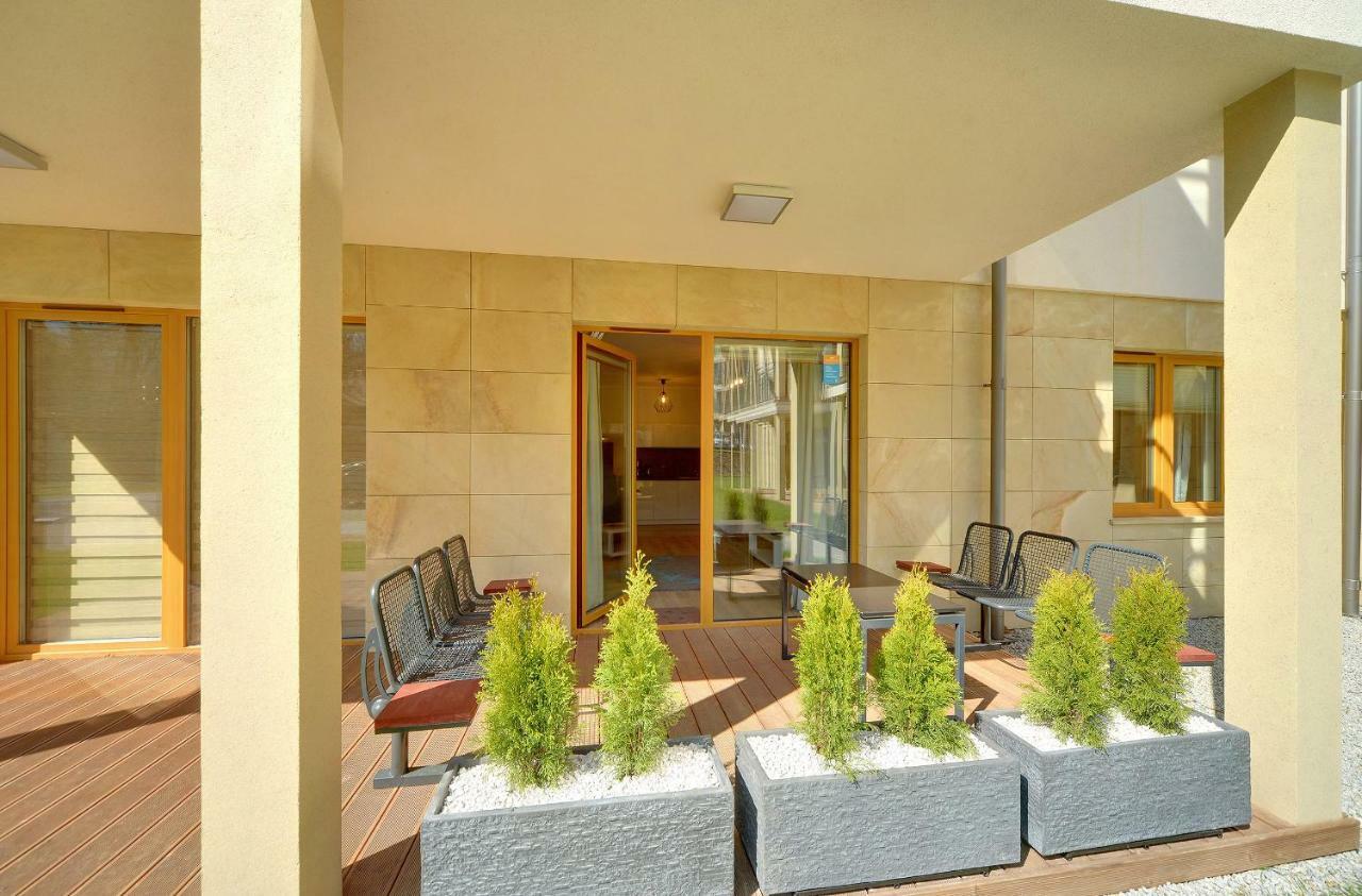 Апартаменти Sun Seasons 24 - Sarnia *